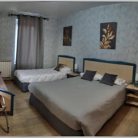 Hotel Le Logis Des Voyageurs 2*