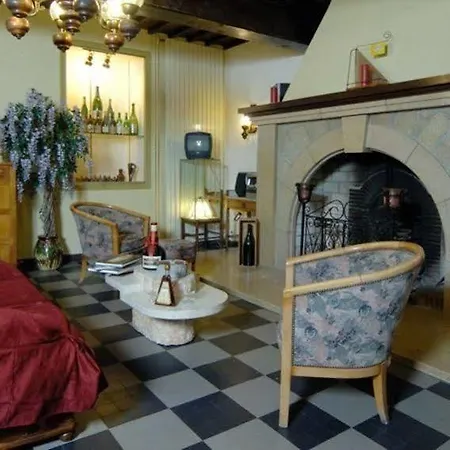 Hotel Le Logis Des Voyageurs 2*