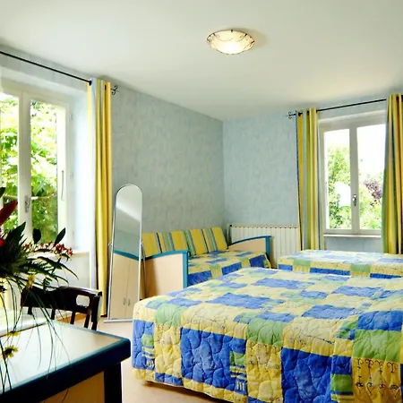 Logis Des Voyageurs Restaurant La Bonne Tabl'hay Hotel 2*